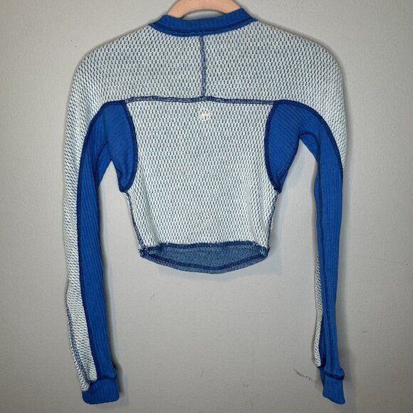 Out From Under Crop Top Small Blue Long Sleeve Urban Outfitters - Picture 2 of 5